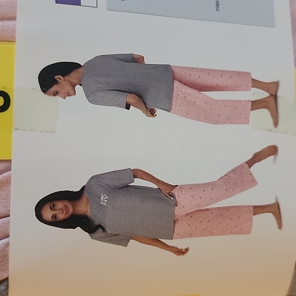 DKNY Ladies' 2-piece Pajama Set - Picture 4 of 4